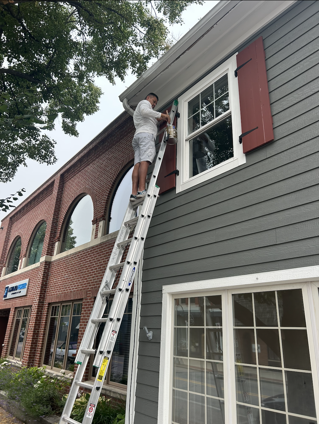 Commercial storefront and retail painting project